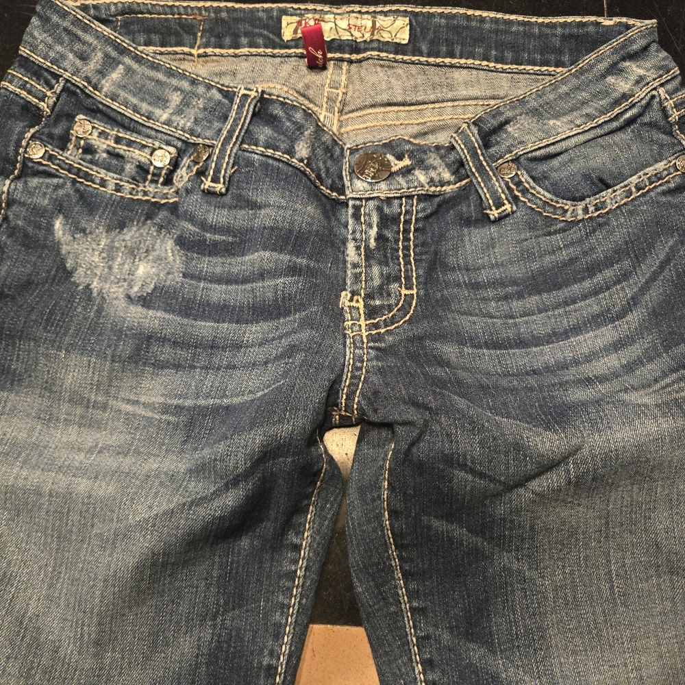 BKE Buckle Jeans capris stretch distressed juniors size 27 BNWOT - Picture 4 of 14